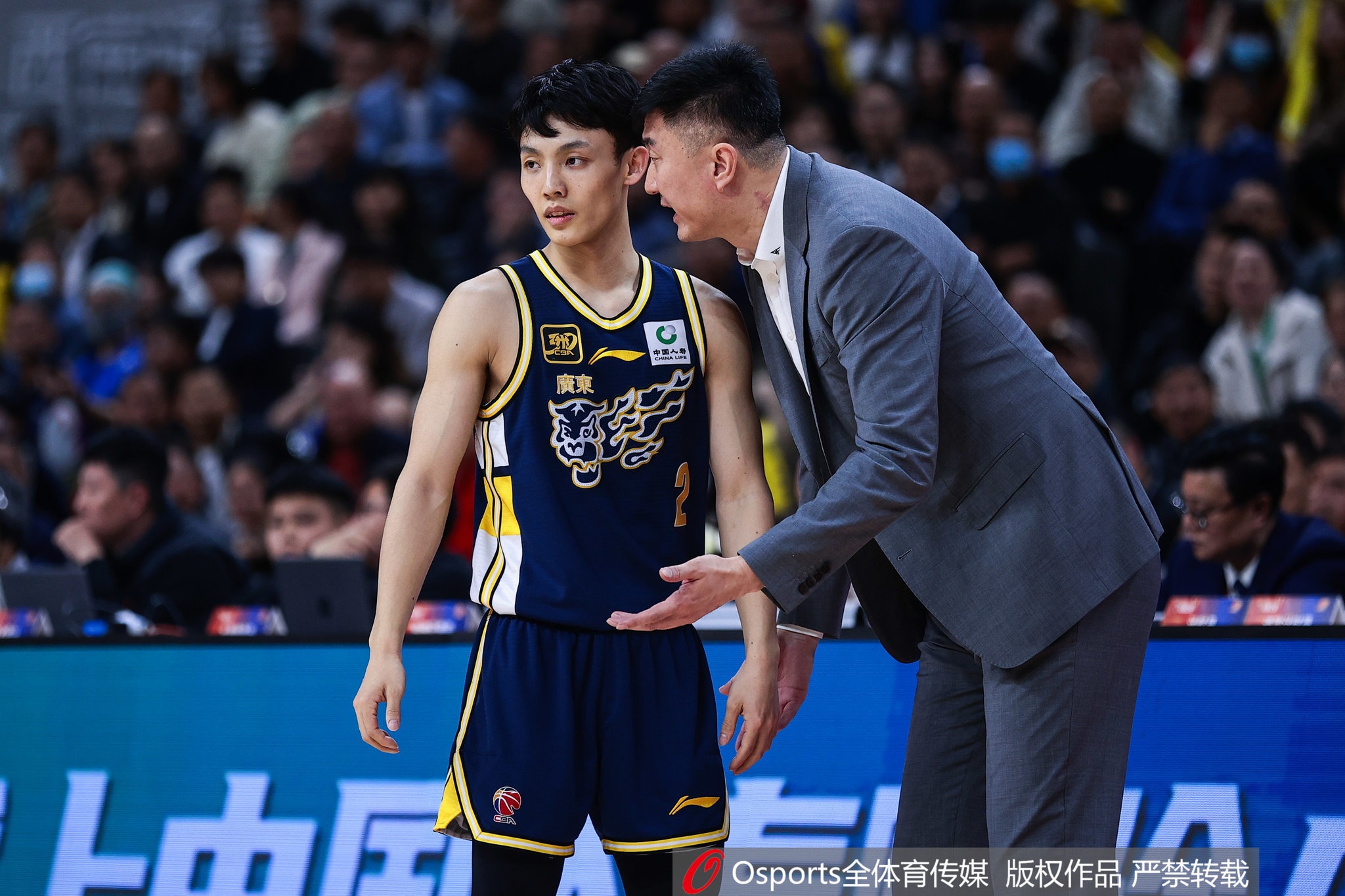 麦穗丰:广厦锋线强势令人羡慕 在赢球前提下杜锋试阵容无可厚非